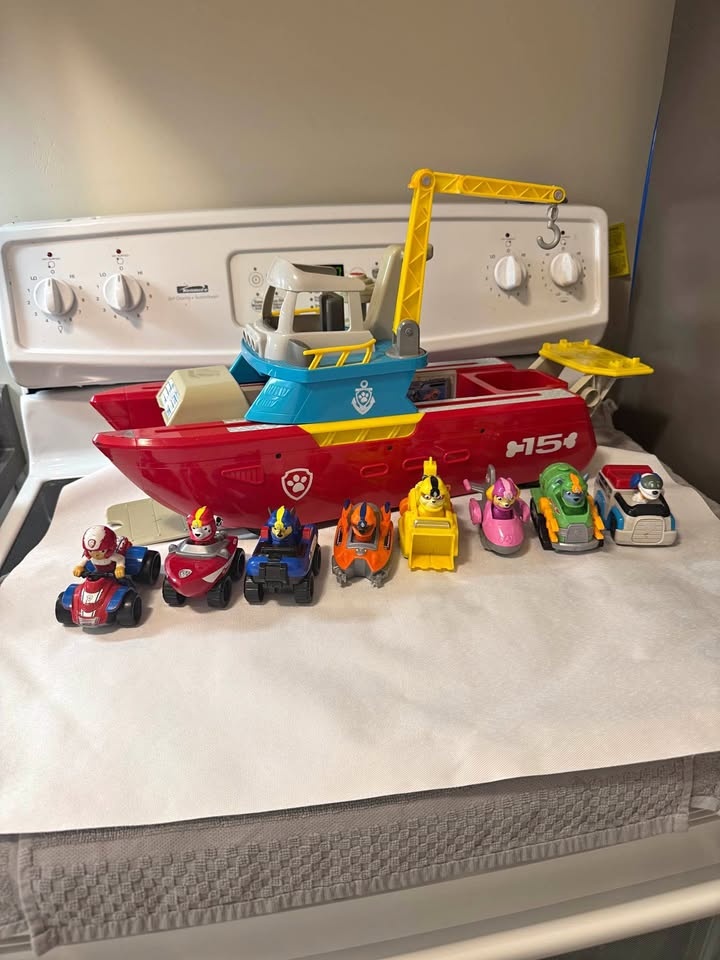 Paw Patrol Sea Patroller lot with rare robo dog pup