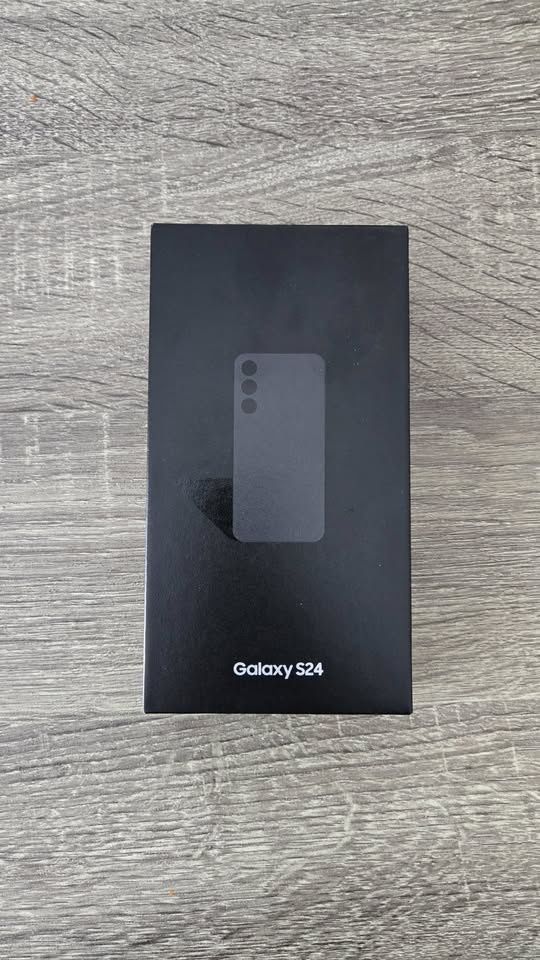 Samsung Galaxy S24 - 128GB - Marble Gray (Unlocked) - Mint w/ Bo - photo 4
