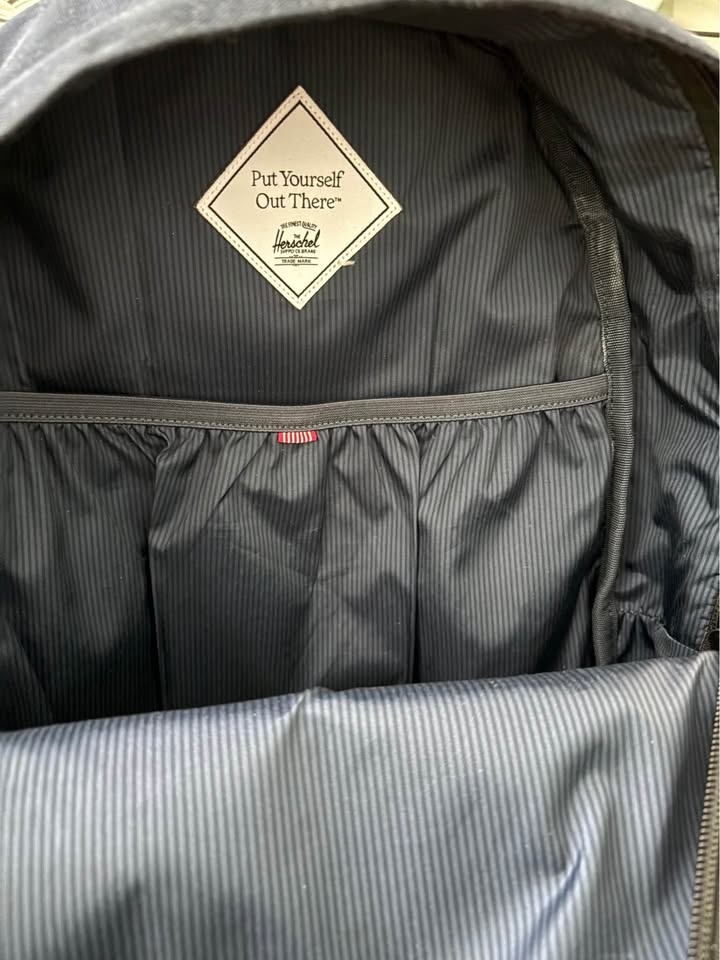 Herschel Navy Blue Backpack - photo 2