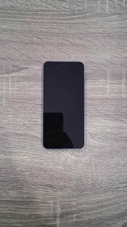 Samsung S24 (w/CASE + ORIGINAL BOX) - photo 5