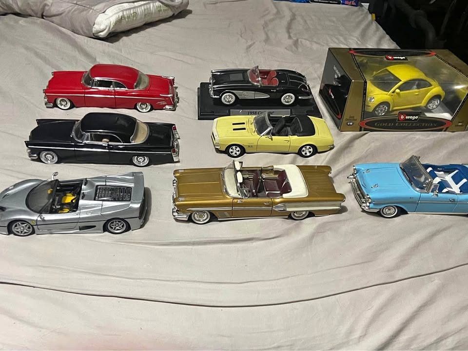 1:18 scale model cars lot