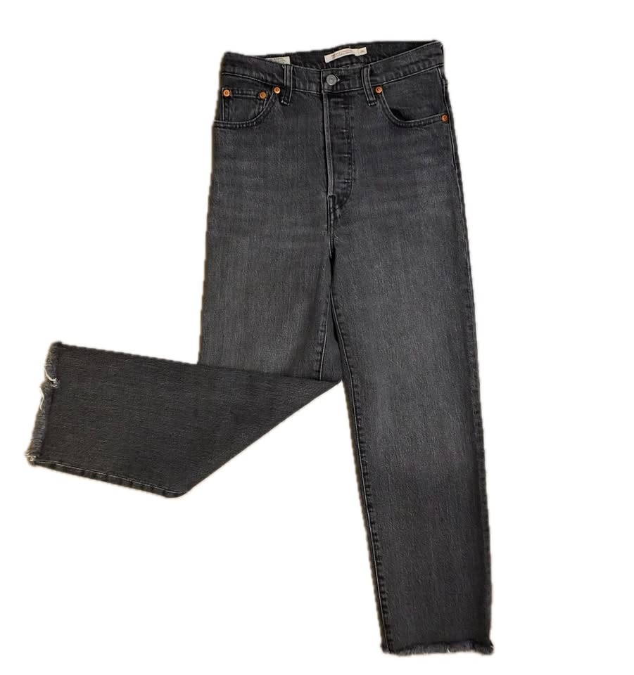 Levi’s Ribcage Straight JEANS – Black Wash size 26