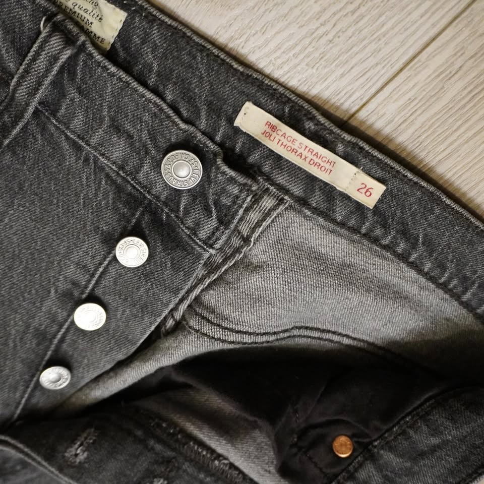 Levi’s Ribcage Straight JEANS – Black Wash size 26 - photo 4