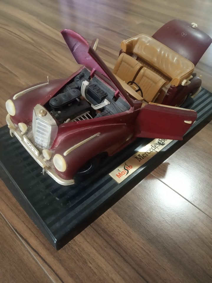 Mercedes-Benz 300S 1955 Scale Model - photo 2