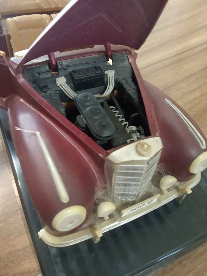 Mercedes-Benz 300S 1955 Scale Model - photo 5