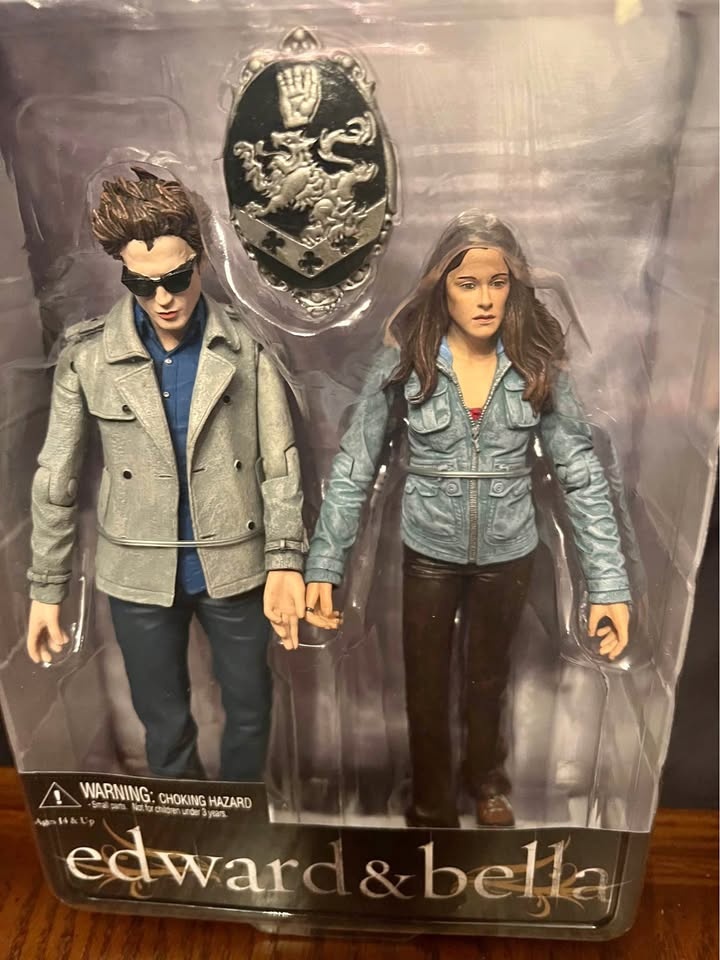 Twilight - Edward and Bella action figure sealed