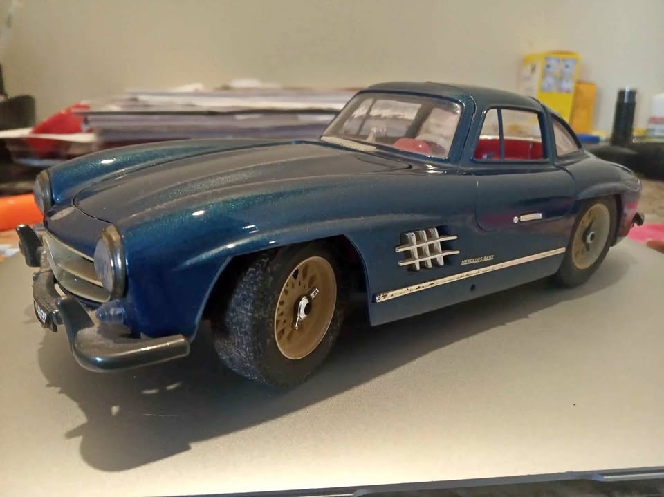 Scale model Mercedes-Benz 300SL 1954