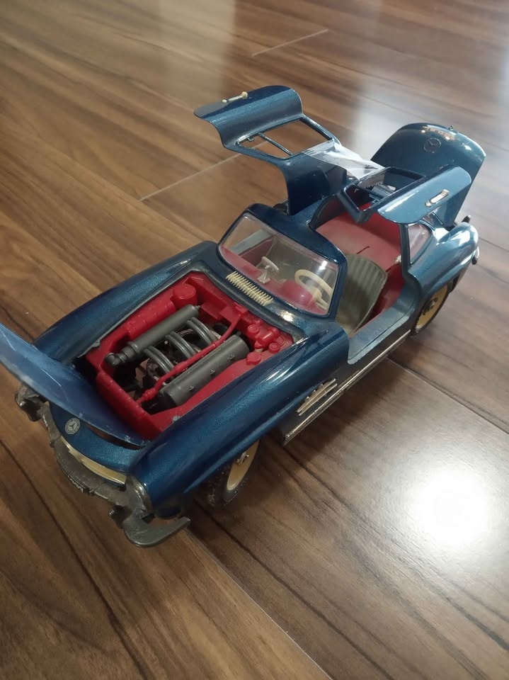 Scale model Mercedes-Benz 300SL 1954 - photo 4
