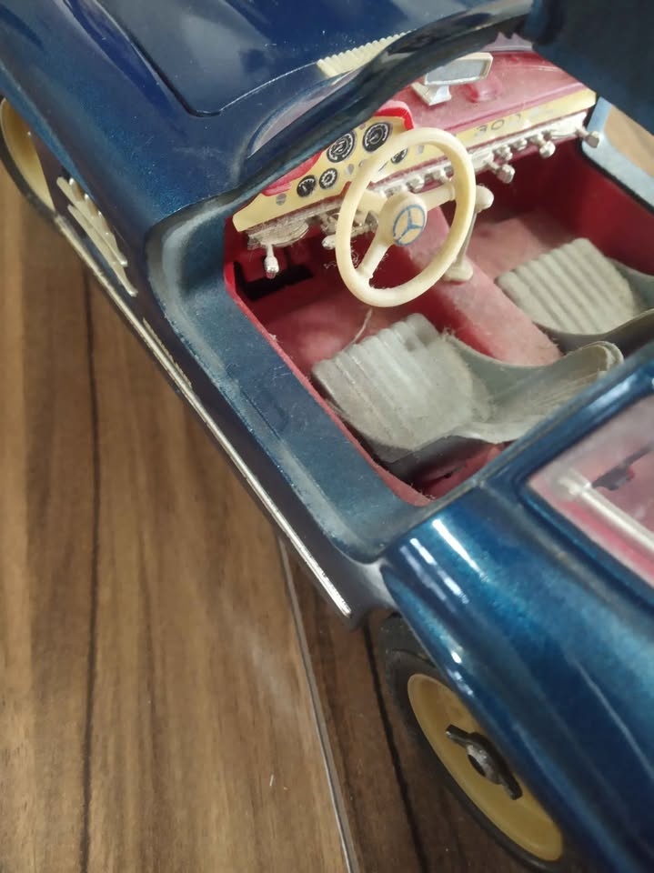Scale model Mercedes-Benz 300SL 1954 - photo 5
