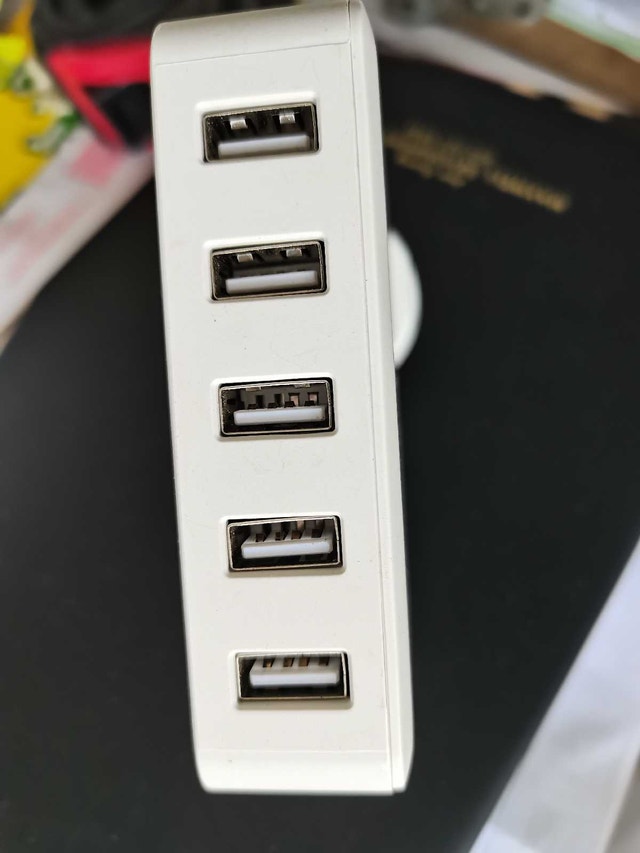 Orico USB Charger - photo 2