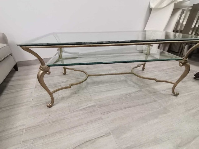 Elegant heavy duty Glass Coffee Table - photo 2