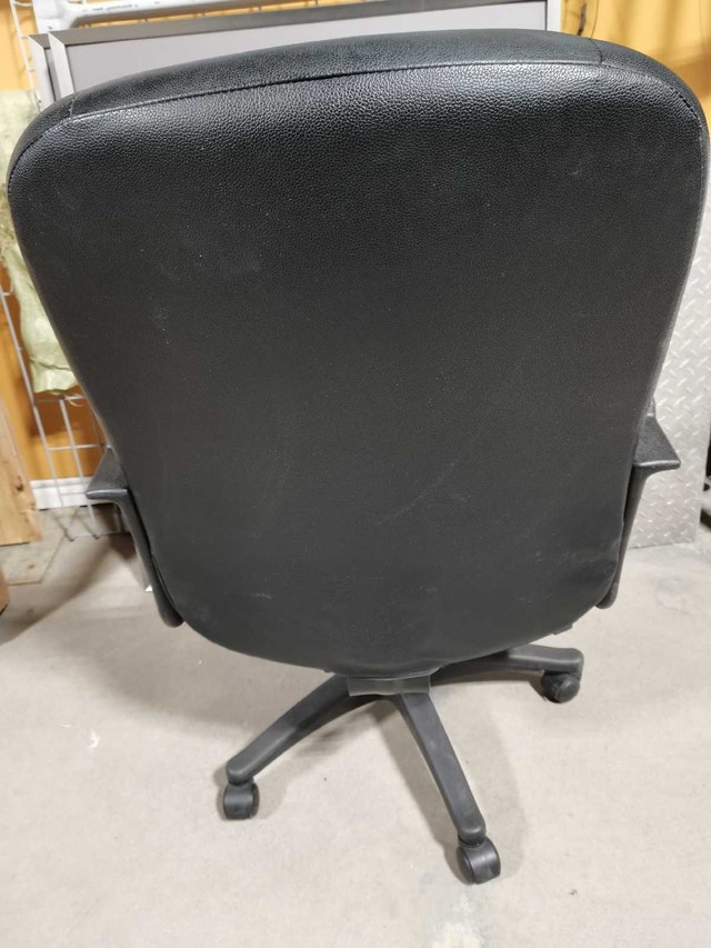 Office Chair - photo 3