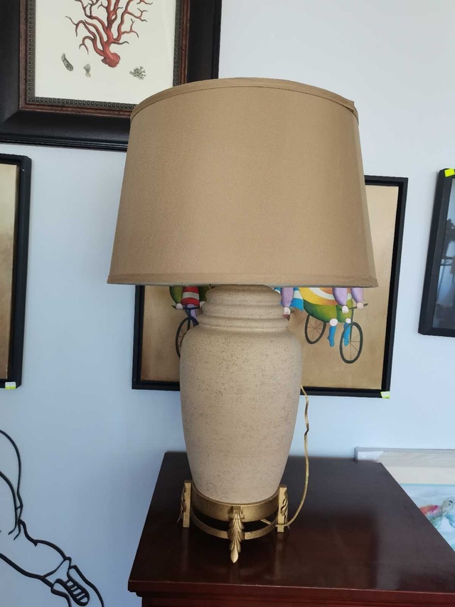 Table Lamp clay body with metal base
