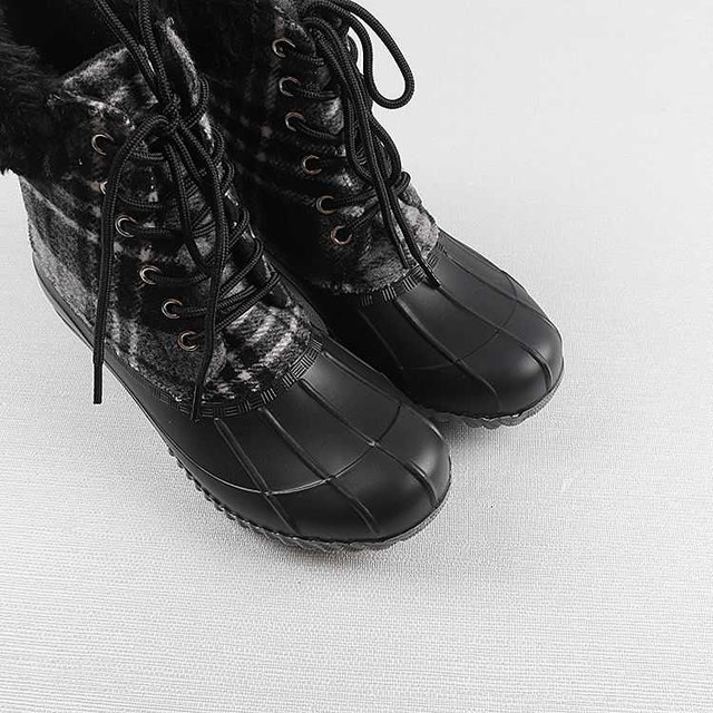 Plaid Duck Boots size 9 woman, super warm