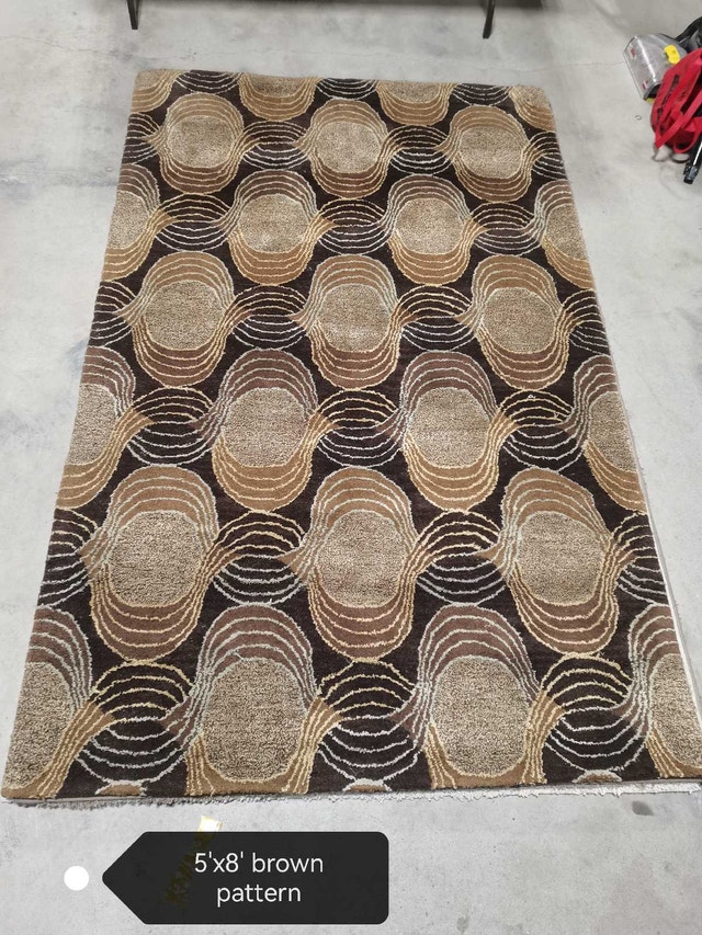 5x8 Brown Pattern Rug, steam cleaned