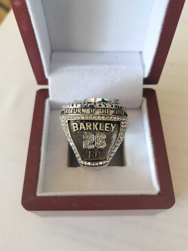 Philadelphia Eagles championship ring, 2024 - photo 5