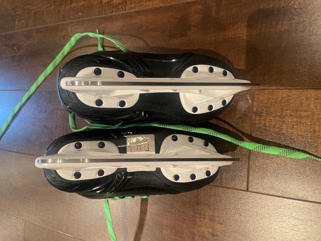 Y10 hockey skates - photo 3