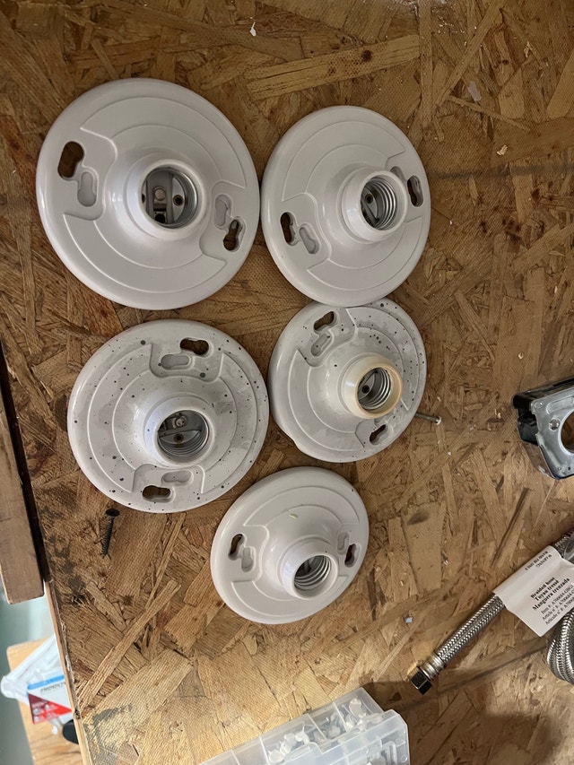 Keyless Lamp holder, White - photo 2