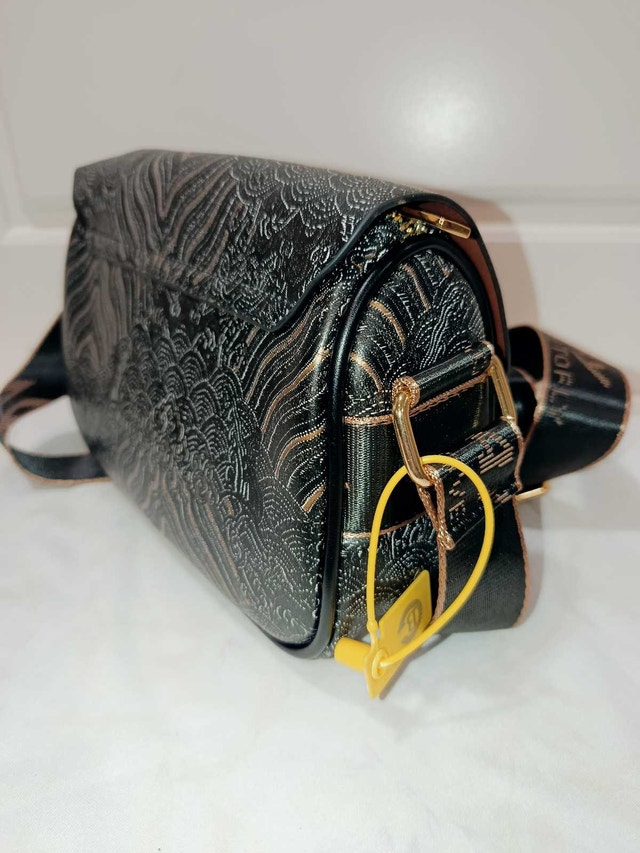 Brand new Popular women's bags 2024 new soft fashion casual cros - photo 2
