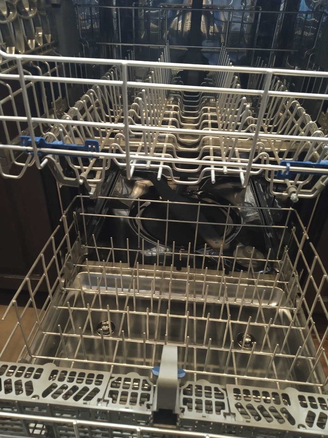 Whirlpool - 24" Built-In Dishwasher - Stainless Steel 47dBa - photo 5