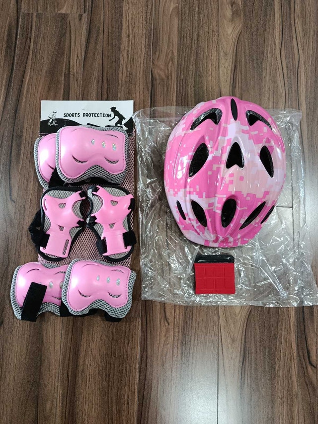 Brand new Roller skating protective gear helmet set for children - photo 2