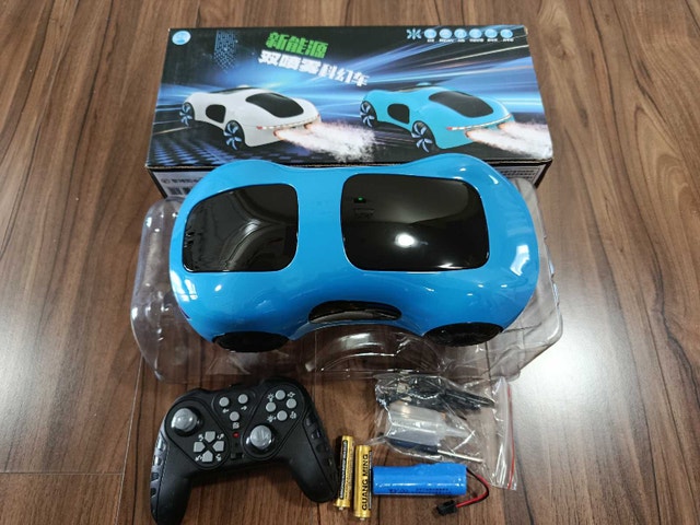 New Energy Dual Spray Sci-Fi RC Car - photo 2