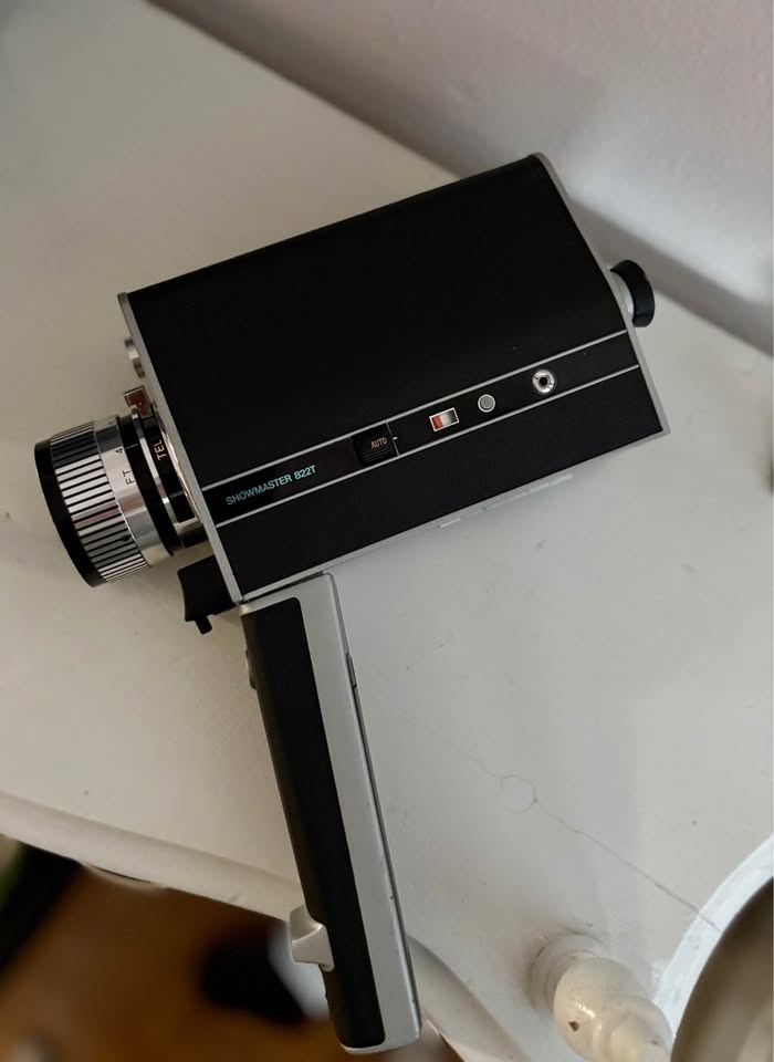 Vintage Super 8 Camera - Argus Showmaster 822T with case - photo 4