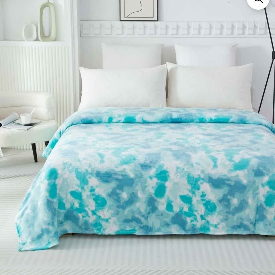 Mainstays Kids Plush Blanket Twin/Double (New)