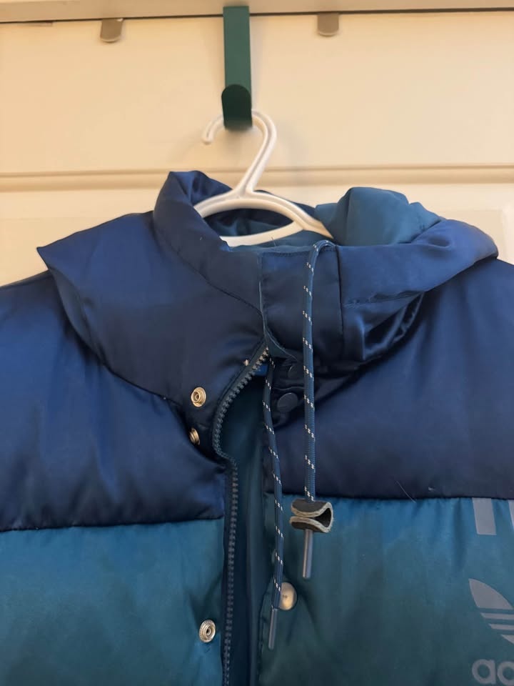 adidas women’s jacket small - photo 4