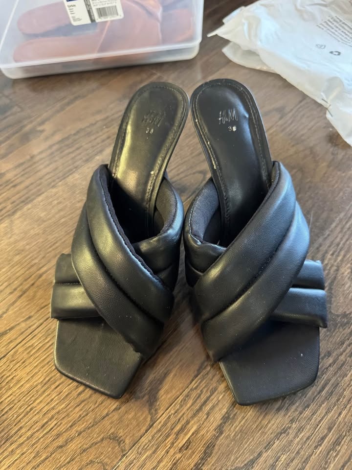 sandal heels size 36