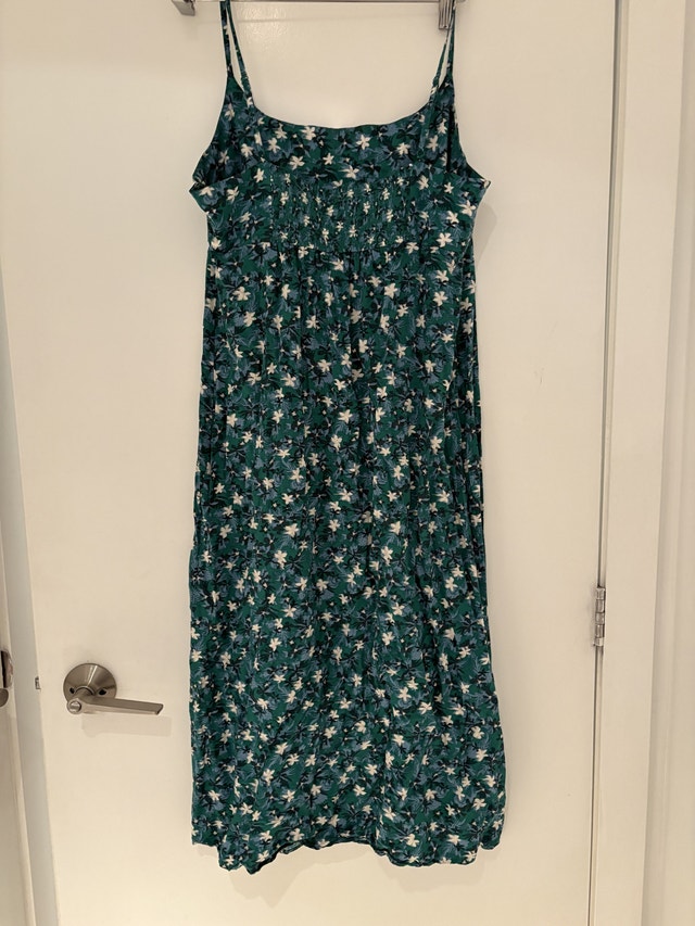 Uniqlo floral dress - large - photo 3