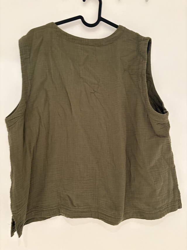 Women’s olive green blouse with tags (XL) - photo 3