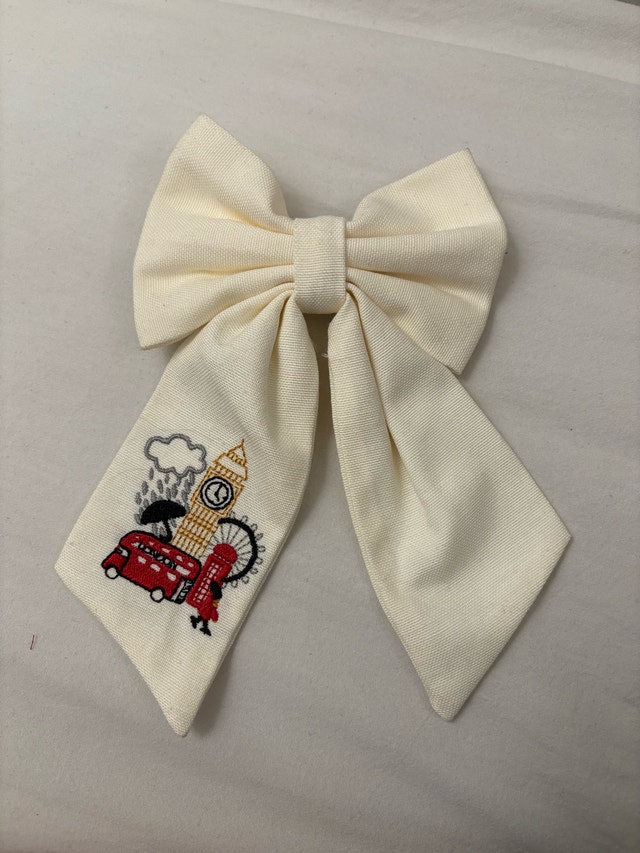 London UK souvenir white embroidered bow hair clip