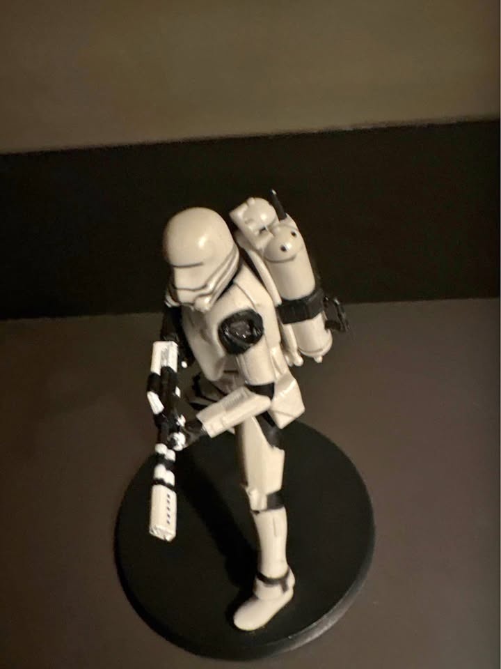 Star Wars Flametrooper Figure – Missing Shoulder Pad –
