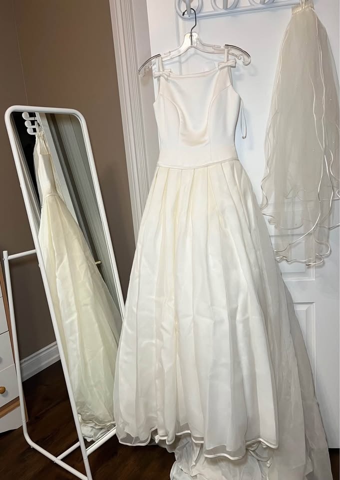 Wedding Dress - Madison Collection - photo 3