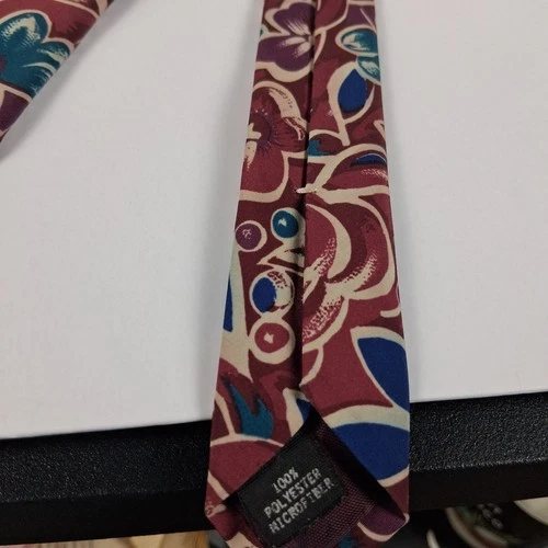 Oleg Cassini Silk Necktie W/Red Blue and Purple Floral Pattern 1 - photo 5
