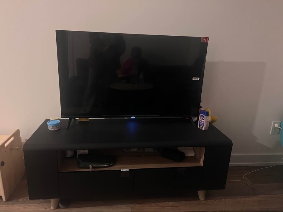 Tv and tv stand - photo 3