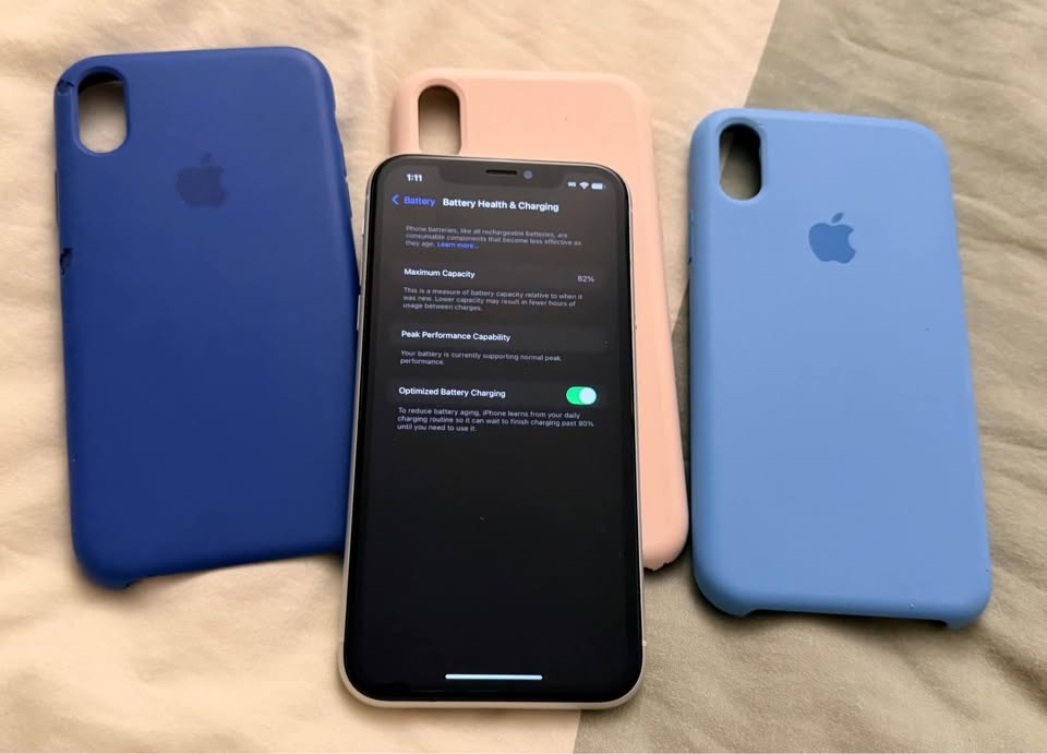 STILL AVAILABLE Iphone XR 256gb - (READ DESCRIPTION!!) - photo 3