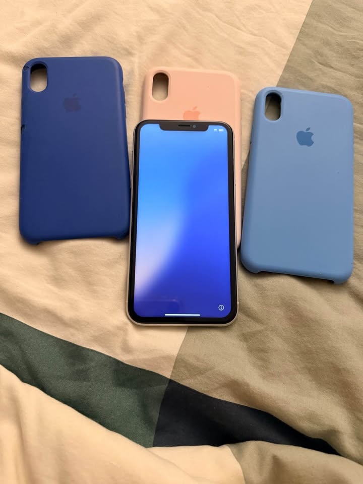 STILL AVAILABLE Iphone XR 256gb - (READ DESCRIPTION!!) - photo 4