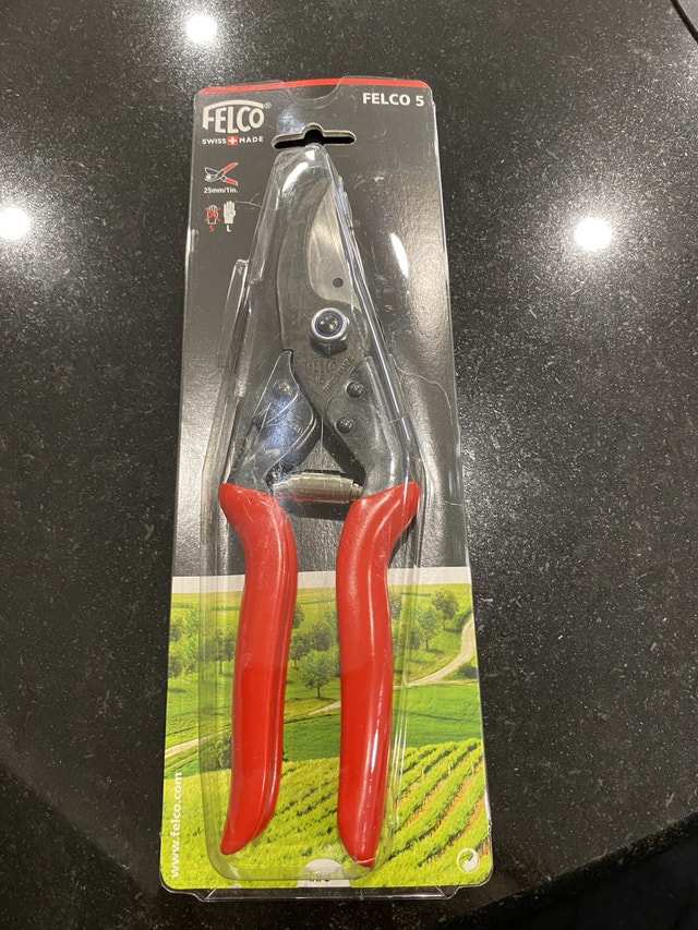 Felco 5 - Pruners - made in Switzerland