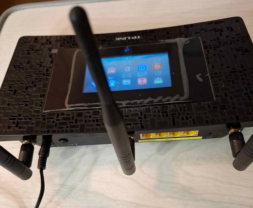 TP-LINK RANGE EXTENDER AC1900 - photo 2