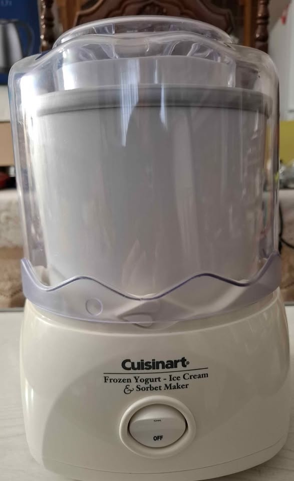 ICE CREAM & FROZEN YOGURT & SORBET MAKER - photo 3