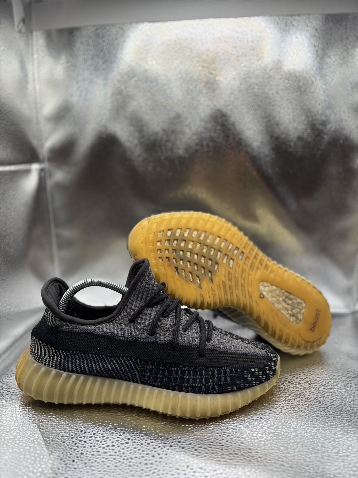 Adidas Yeezy Boost 350 Carbon