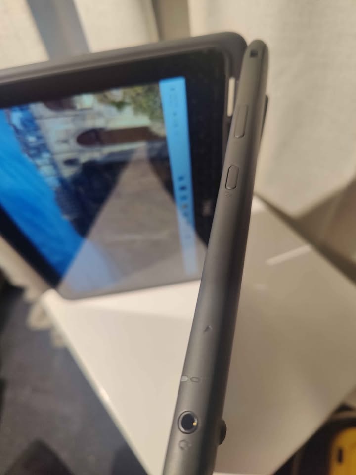 Dell Laptop Touchscreen 2in1 Windows 11 - photo 5