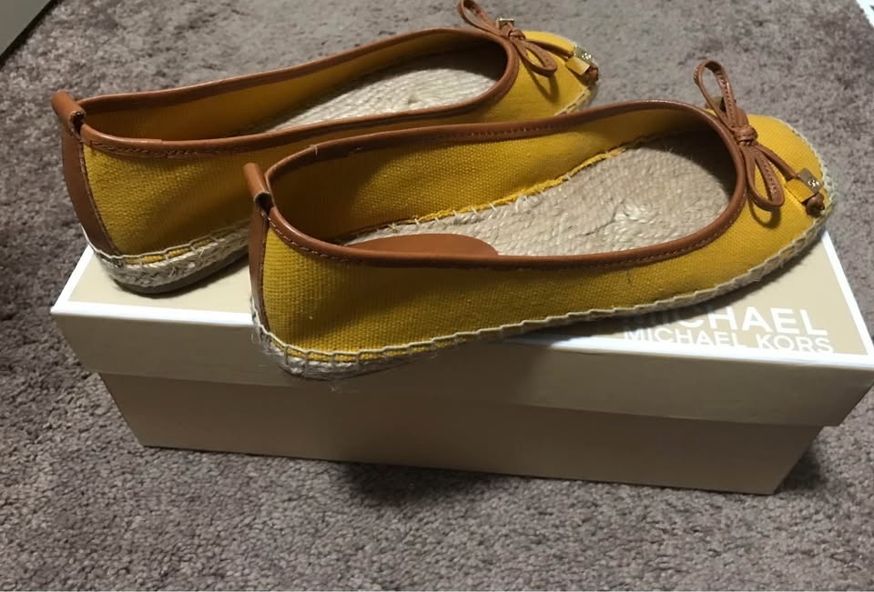 Authentic Michael Kors Espadrille Canvas Shoes Size 8M - photo 2