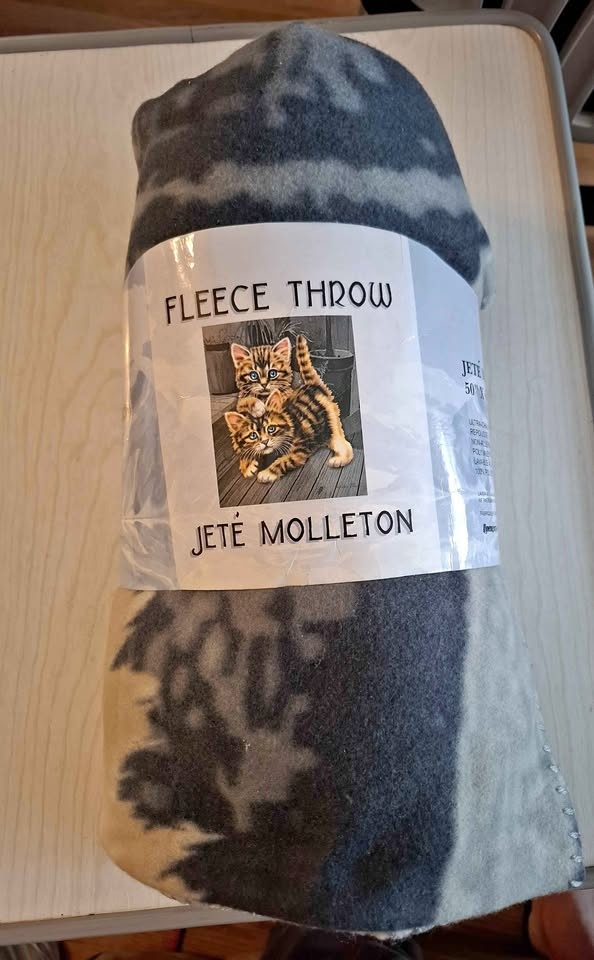 Fleece throw