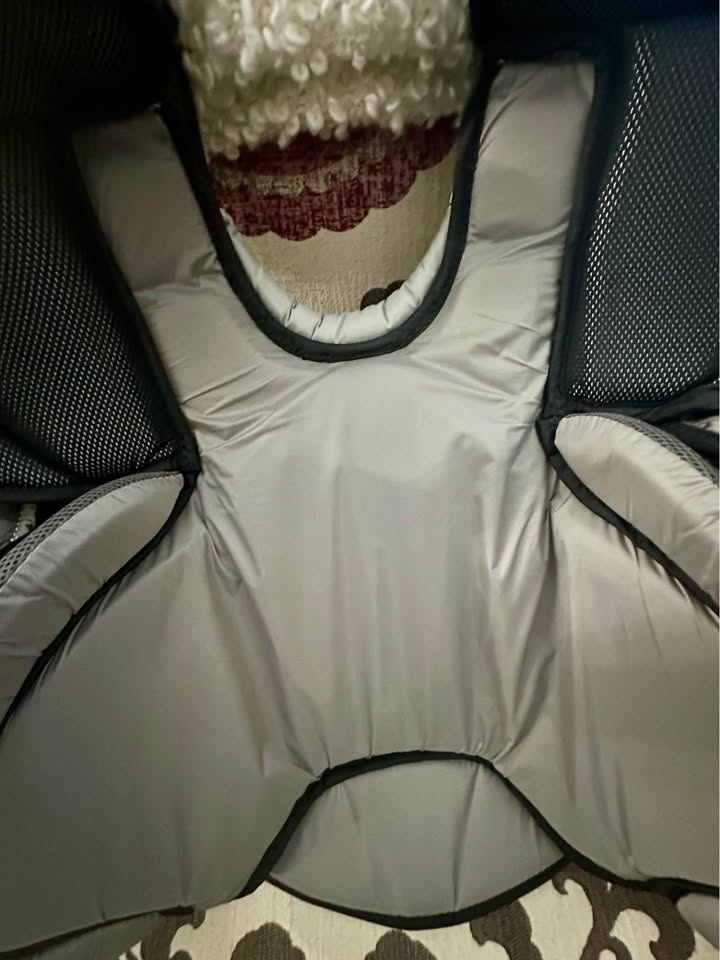 Vaughn Velocity 9 Goalie Chest Protector X-LARGE - photo 4
