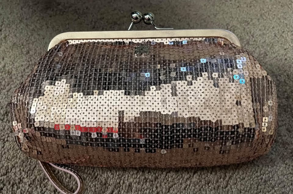 New Coach Clutches. Price : $120.00 each - photo 3