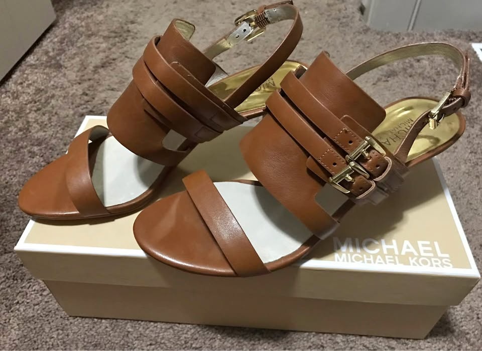 Authentic Brown Michael Kors Shoes Size 8M