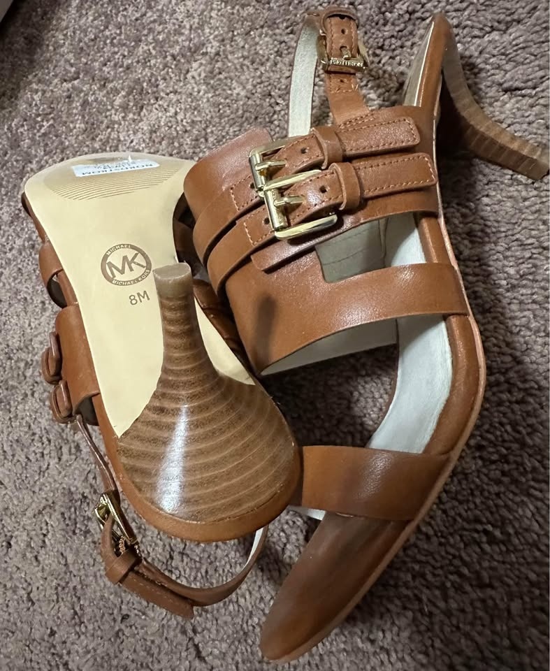 Authentic Brown Michael Kors Shoes Size 8M - photo 2
